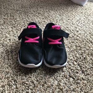 Toddler Girls Nike’s